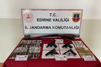 Edirne'de kaçak silah ve bıçak operasyonu